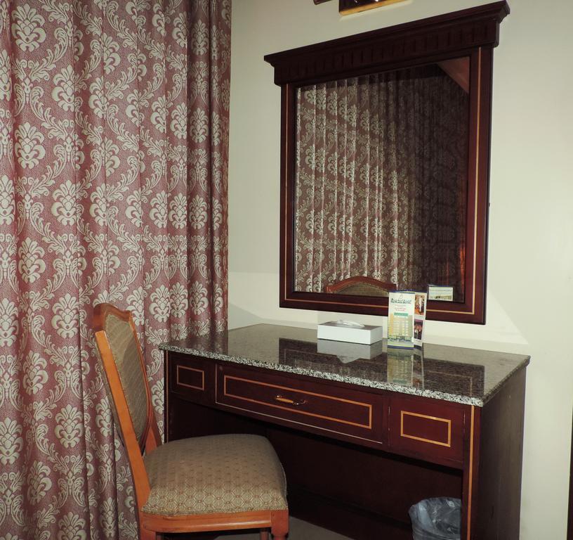 מנאמה Taj Plaza Hotel חדר תמונה