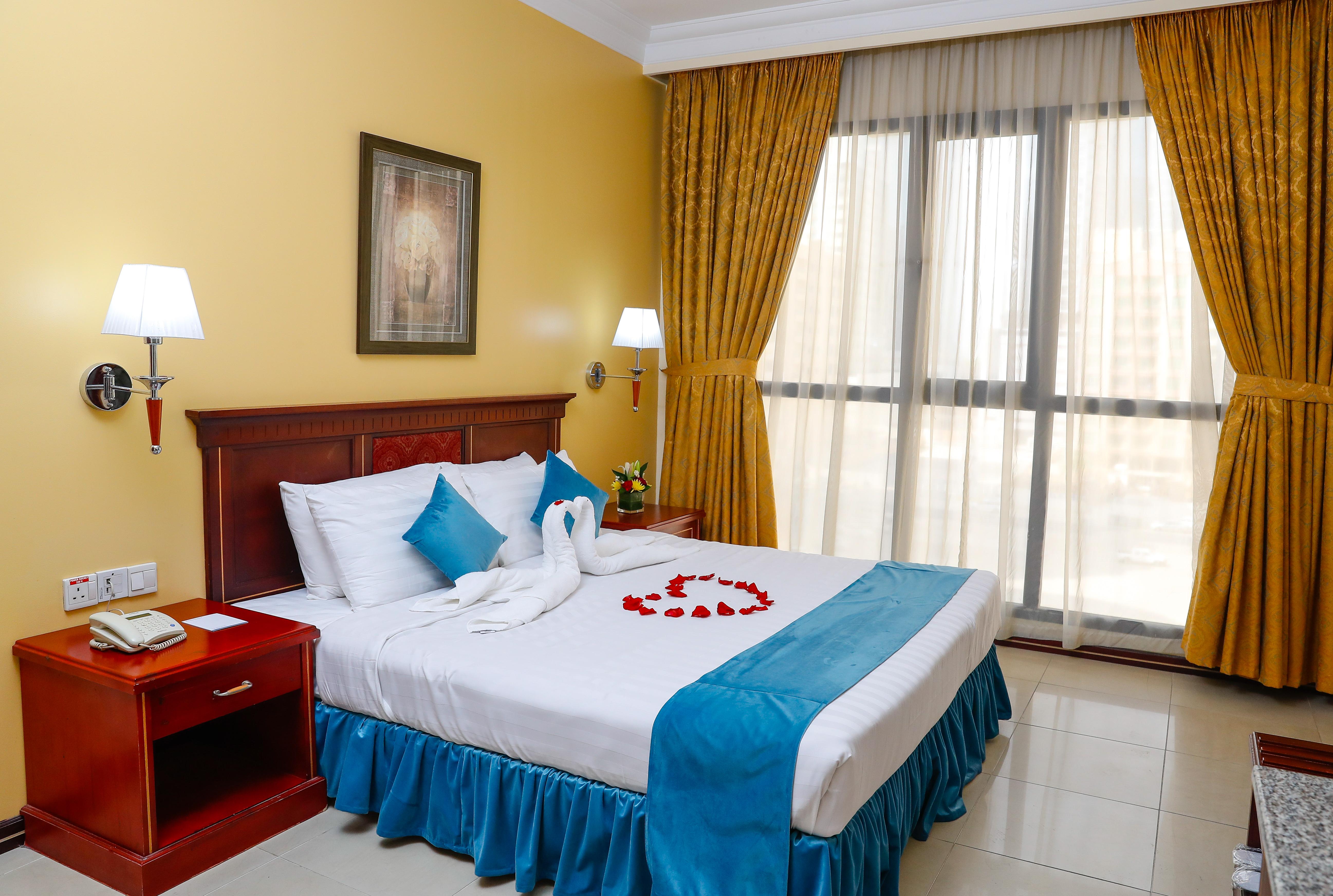 מנאמה Taj Plaza Hotel מראה חיצוני תמונה