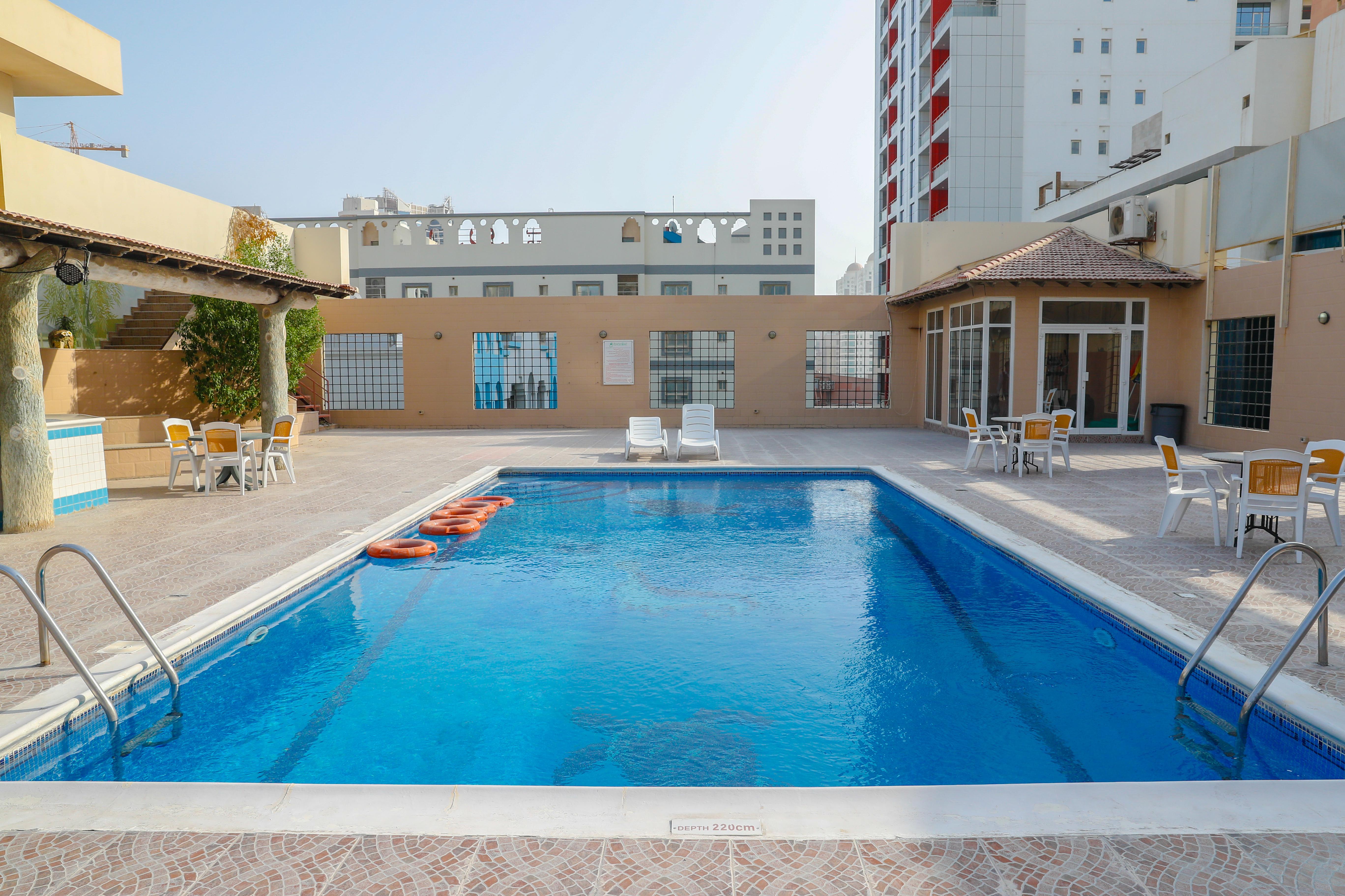 מנאמה Taj Plaza Hotel מראה חיצוני תמונה