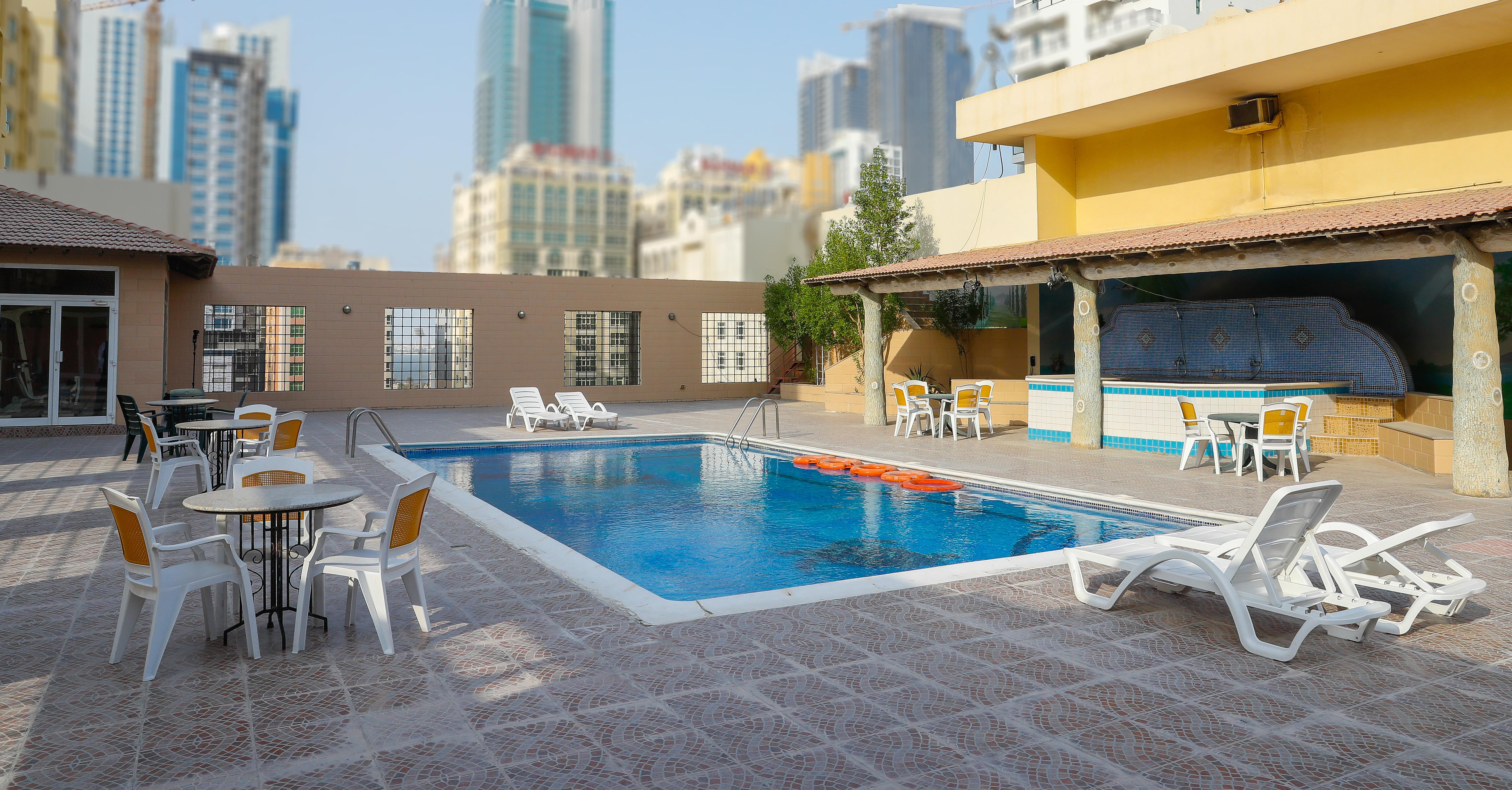 מנאמה Taj Plaza Hotel מראה חיצוני תמונה