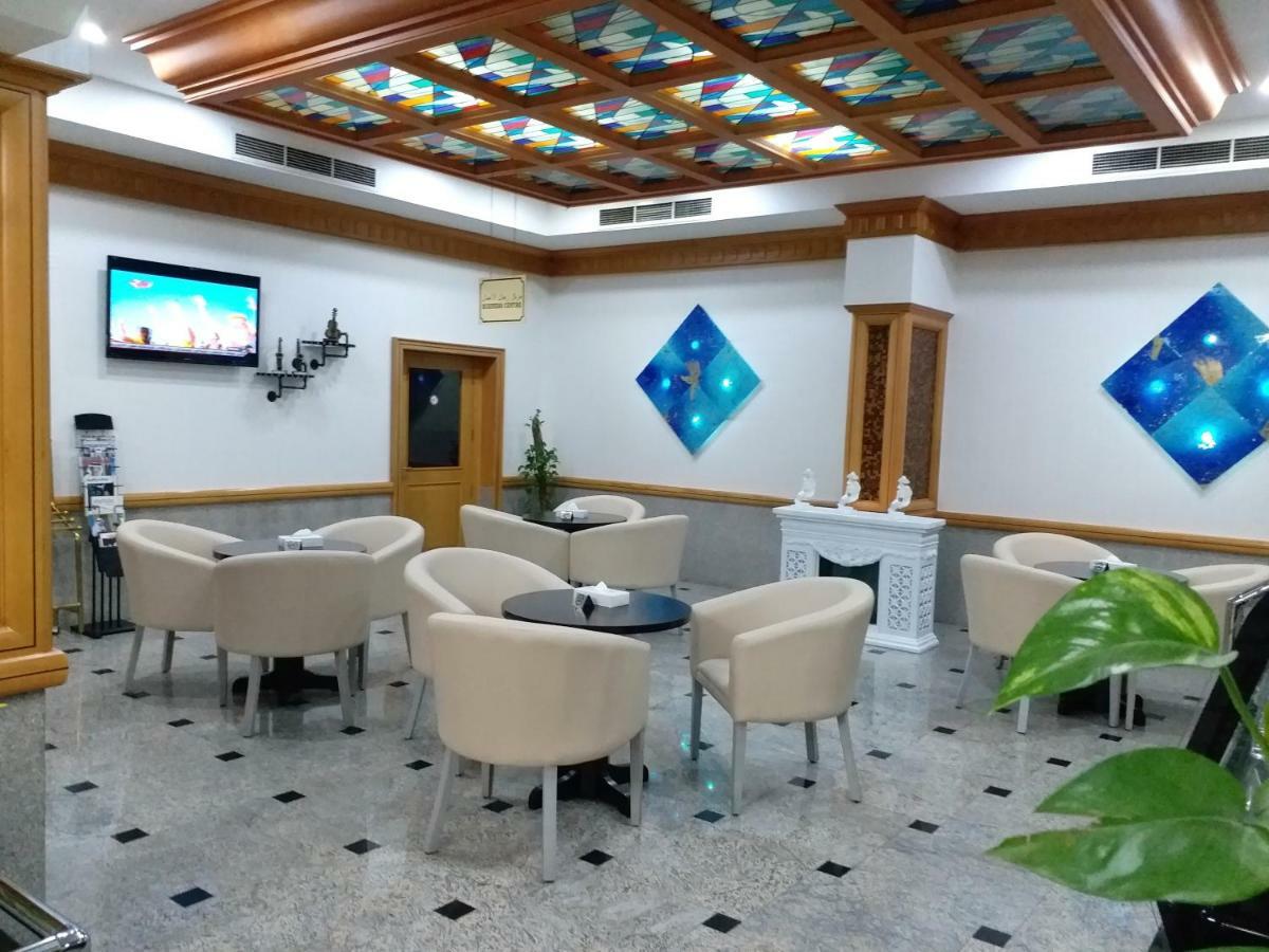 מנאמה Taj Plaza Hotel מראה חיצוני תמונה