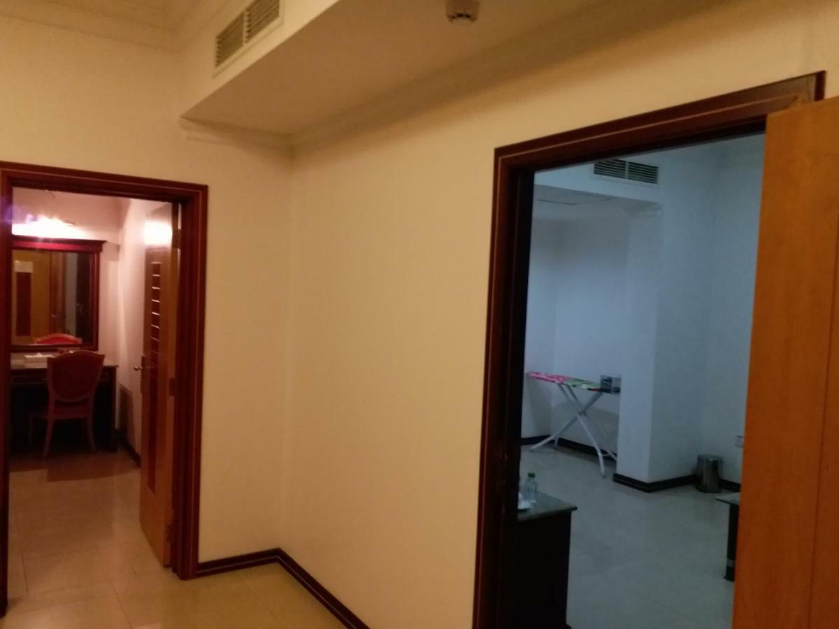 מנאמה Taj Plaza Hotel מראה חיצוני תמונה